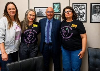 Dr. Mário Heringer recebe movimento “Levante Mulheres Vivas” e promete lutar por políticas de enfrentamento à violência contra a mulher
