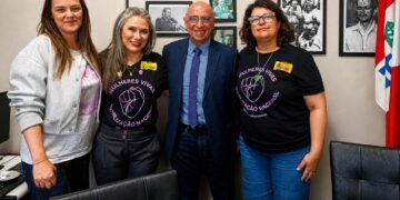 Dr. Mário Heringer recebe movimento “Levante Mulheres Vivas” e promete lutar por políticas de enfrentamento à violência contra a mulher
