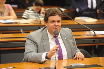 Wolney Queiroz participa de audiência com o ministro da Educação