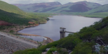 Leo Prates reúne convidados para debater efeitos da seca em municípios baianos