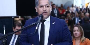 Isenção de pagamento de taxa anual e de transferência de imóveis da União para ribeirinhos é aprovado em comissão