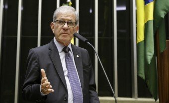 Artigo: As bandeiras de Darcy Ribeiro 