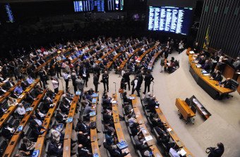 Associações defendem derrubada de veto a redistribuição de ISS para municípios