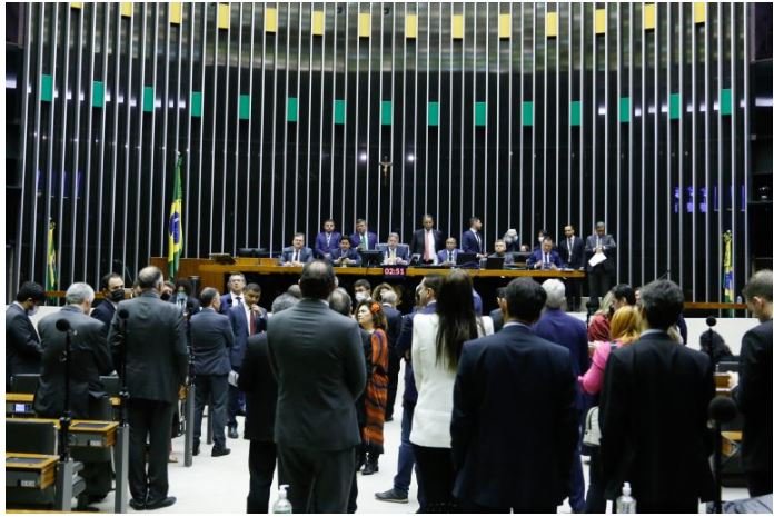 Deputados Eduardo Bismarck e Afonso Motta fazem parte da comissão representativa do Congresso