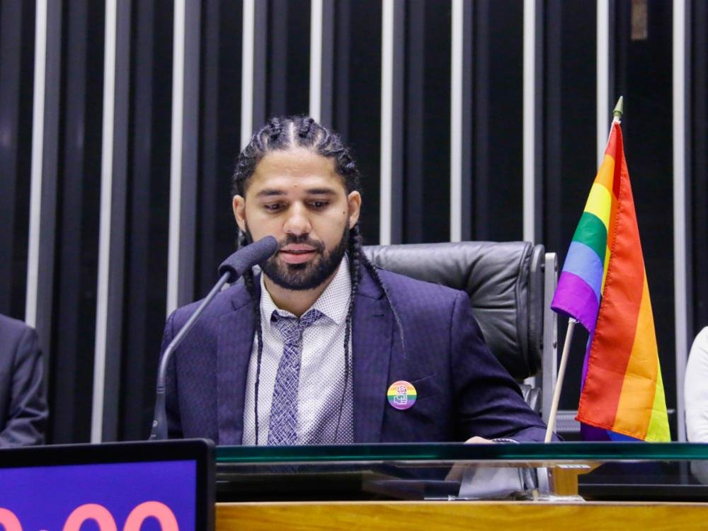 Ex-deputado David Miranda é o homenageado do 20º Seminário LGBTQIA+ do Congresso Nacional