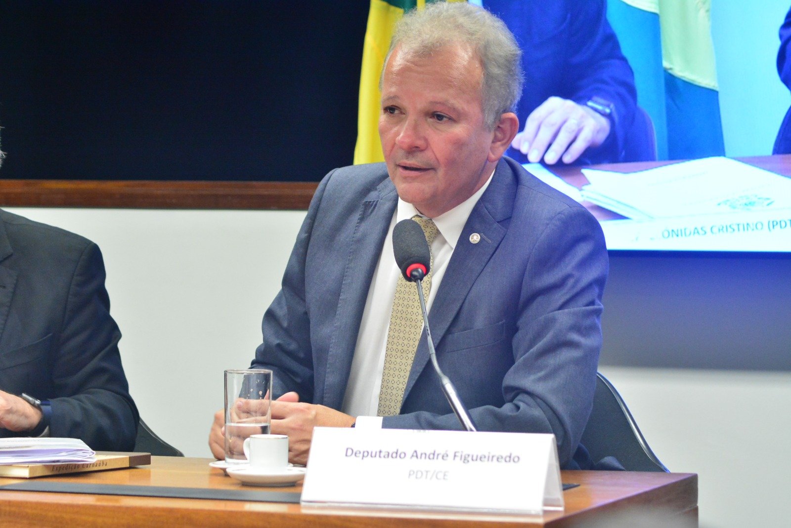 Aprovado projeto de André Figueiredo para criar a região integrada pelos estados do Rio de Janeiro e Minas Gerais