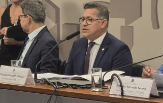 Relatório da MP que indeniza servidores que atuam no combate a crimes de fronteira é aprovado no Senado