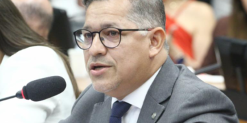 Dorinaldo é favorável e comissão intitula Macapá como Capital Nacional do Meio Mundo