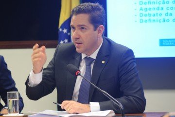 Comissão aprova antecipação de recursos para pagamentos de peritos em ações contra INSS