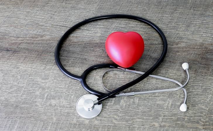 Instalada comissão especial que vai analisar PEC da enfermagem