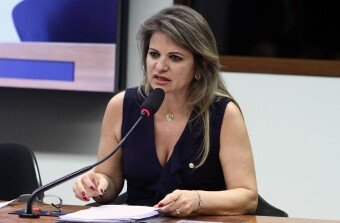 Seguridade Social atende Flavia Morais e instala subcomissão para acompanhar assistência social