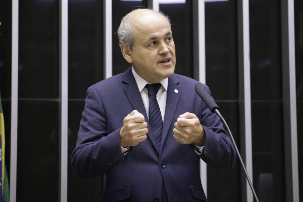 Proposta de Gustavo Fruet e outros parlamentares garante transporte gratuito em dia de eleição