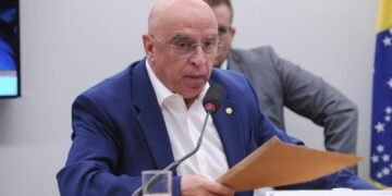 Mário Heringer propõe conceder a Silvio Santos  título de Patrono Nacional da Comunicação Televisiva