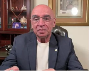 Dr. Mário Heringer fala à Rádio Câmara sobre projeto que proíbe uso de microesferas de plástico em cosméticos