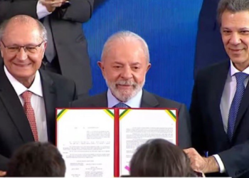 Lula sanciona isenção do Imposto de Renda para quem ganha até R$ 5 mil