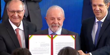 Lula sanciona isenção do Imposto de Renda para quem ganha até R$ 5 mil