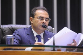 Idilvan Alencar propõe mais transparência nos dados do Bolsa Família