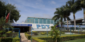 PDT e Rede acionam STF contra decisão da Câmara dos Deputados que suspendeu ação penal contra réus por tentativa de golpe de Estado