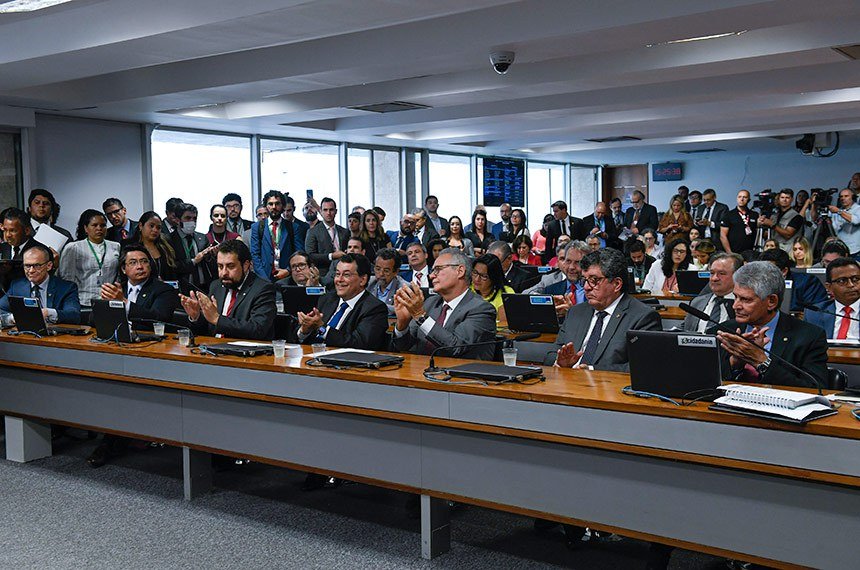 Comissão mista aprova MP que retoma Minha Casa, Minha Vida