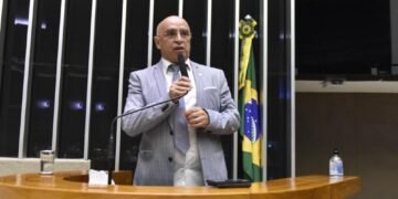 Aprovado projeto de Mário Heringer que amplia serviços do programa de atenção à pessoa com deficiência para autistas