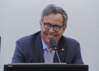 Projeto de Félix Jr. prevê medidas de reciprocidade à restrição tarifária sobre a exportação de produtos brasileiros