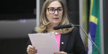 Projeto de coautoria de Professora Goreth tipifica estelionato sentimental e prevê punição específica