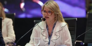 Aprovado parecer de Flávia Morais a projeto que estipula prazo para decisões do Conselho de Recursos da Previdência Social