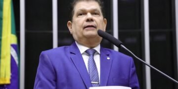 Projeto de Mauro Benevides Filho atualiza as atribuições profissionais dos economistas