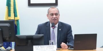 Comissão do Trabalho aprova projeto de Max Lemos que proíbe venda e consumo de bebida alcóolica em arenas de futebol