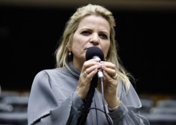 Câmara aprova regras para o acompanhamento de pessoas com câncer