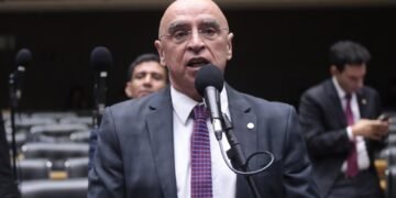 Projeto de Mário Heringer estimula motorista profissional a não cometer infração de trânsito