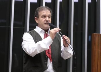 Pompeo de Mattos vota favorável à dispensa de advogado de adiantar custas em ação de cobrança de honorários