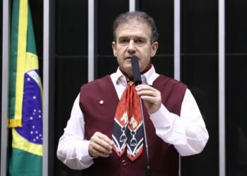 Pompeo de Mattos propõe incentivos para criar fazendas verticais urbanas