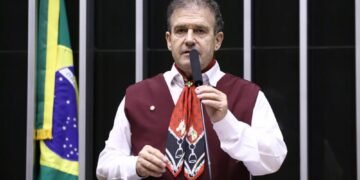 Pompeo de Mattos propõe incentivos para criar fazendas verticais urbanas