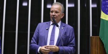 Proposta de André Figueiredo isenta de tributação valor recebido do aluguel usado para pagar outra locação residencial