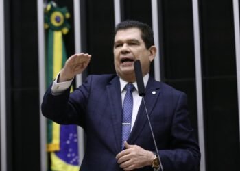 Vai ao Senado projeto de Mauro Benevides Filho que facilita uso de verbas da saúde por estados e municípios