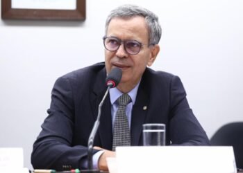 Félix Mendonça Jr. sugere o compartilhamento de informações com o Poder Judiciário sobre preparação policial para confrontos