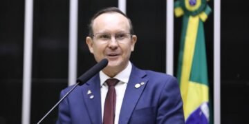 Aprovado parecer de Honaiser a projeto que altera a política de proteção dos direitos de pessoas com TEA