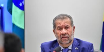 Ministro Lupi participa de audiência pública na Câmara e lista ações antifraude no INSS