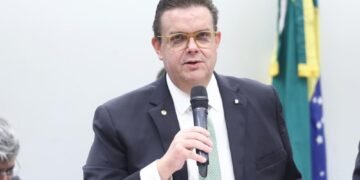 Ministro Wolney Queiroz participa de audiência pública na Câmara e garante que governo estancou fraude de desconto indevido no INSS