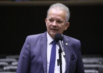 André Figueiredo sugere criar campus universitário do Cariri, no Ceará