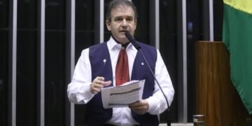 Projeto de Pompeo de Mattos suspende parte do decreto que altera o BPC