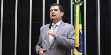PEC de Mauro Benevides permite convocar o presidente do Banco Central para prestar informações aos congressistas