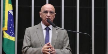 Comissão aprova projeto de Mário Heringer que aprimora medidas para identificação precoce de crianças com TEA