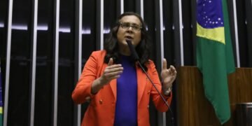 Deputada Duda Salabert propõe CPI para investigar fraudes e corrupção no setor de mineração