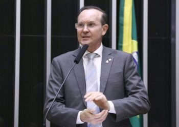 Projeto de Márcio Honaiser inclui ao ECA dispositivo para enfrentar a adultização online de jovens