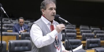 Proposta de Pompeo de Mattos aumenta pena e torna hediondo crime contra a saúde pública