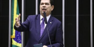 Comissão de Finanças aprova relatório com redução gradual de benefícios tributários