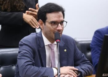 Relatório de Leo Prates regulamenta a profissão de síndico administrador condominial