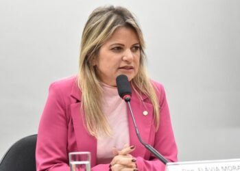 Comissão aprova data para promover ações de combate ao câncer